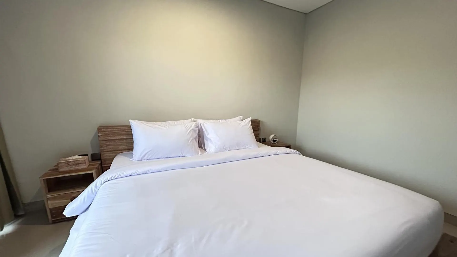 Sekar Tunjung Guest House Seminyak  2*, Seminyak (Bali)
